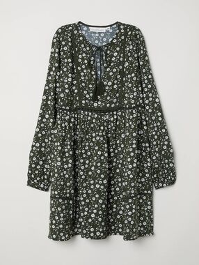 🌿 H&M Women’s Tunic – Dark Green/White Floral (Size Large) 🌿